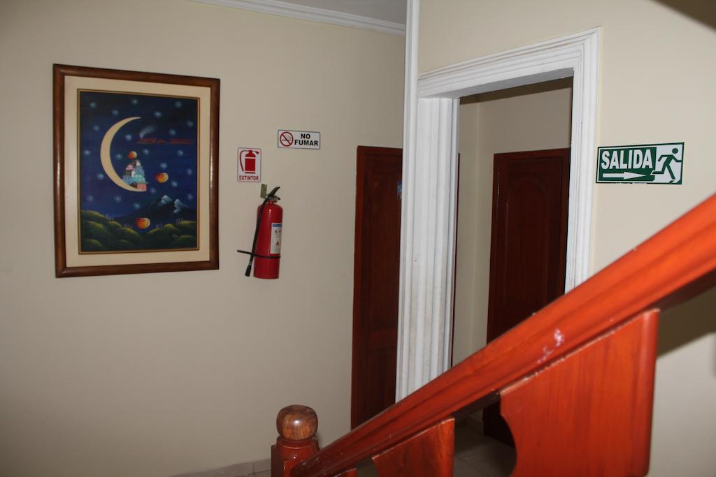 Hostal Rosa Mar Манта Екстериор снимка