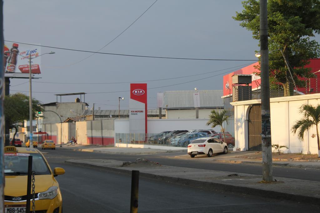 Hostal Rosa Mar Манта Екстериор снимка