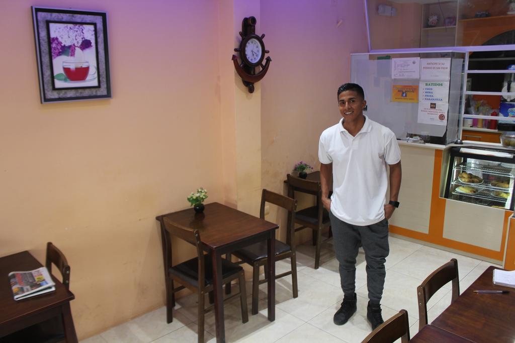 Hostal Rosa Mar Манта Екстериор снимка