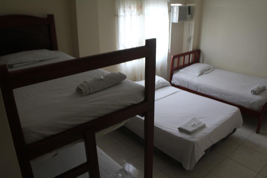 Hostal Rosa Mar Манта Екстериор снимка