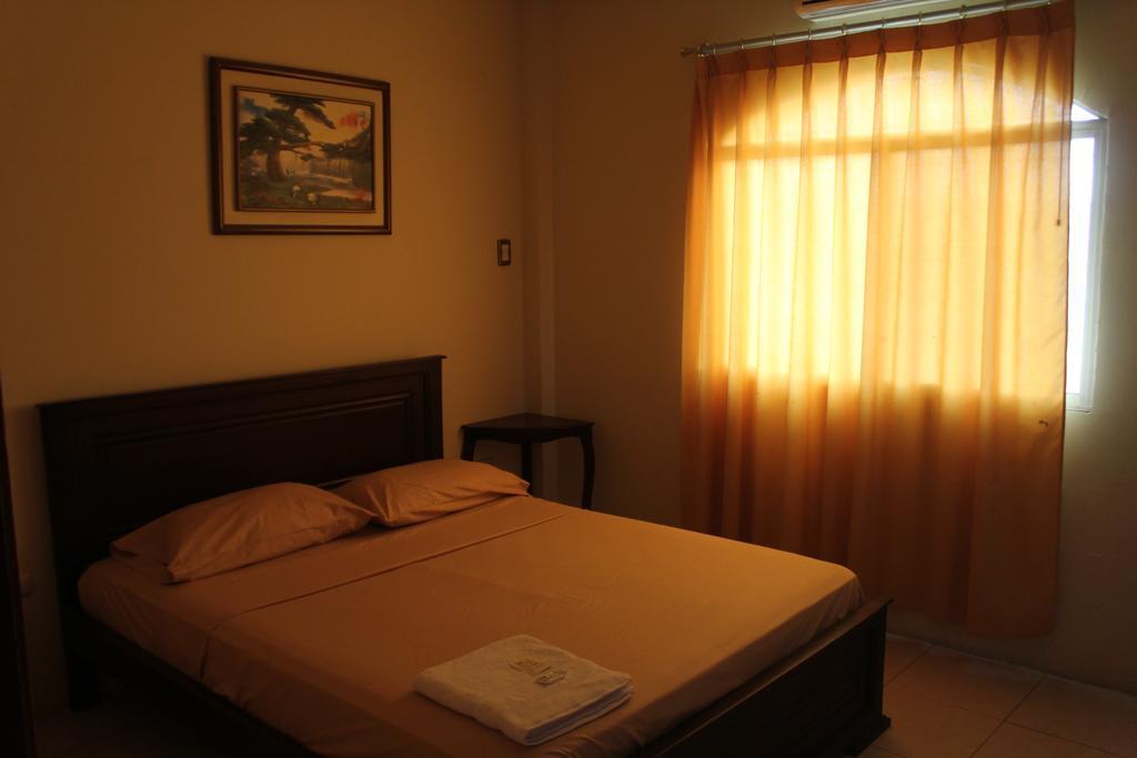 Hostal Rosa Mar Манта Екстериор снимка