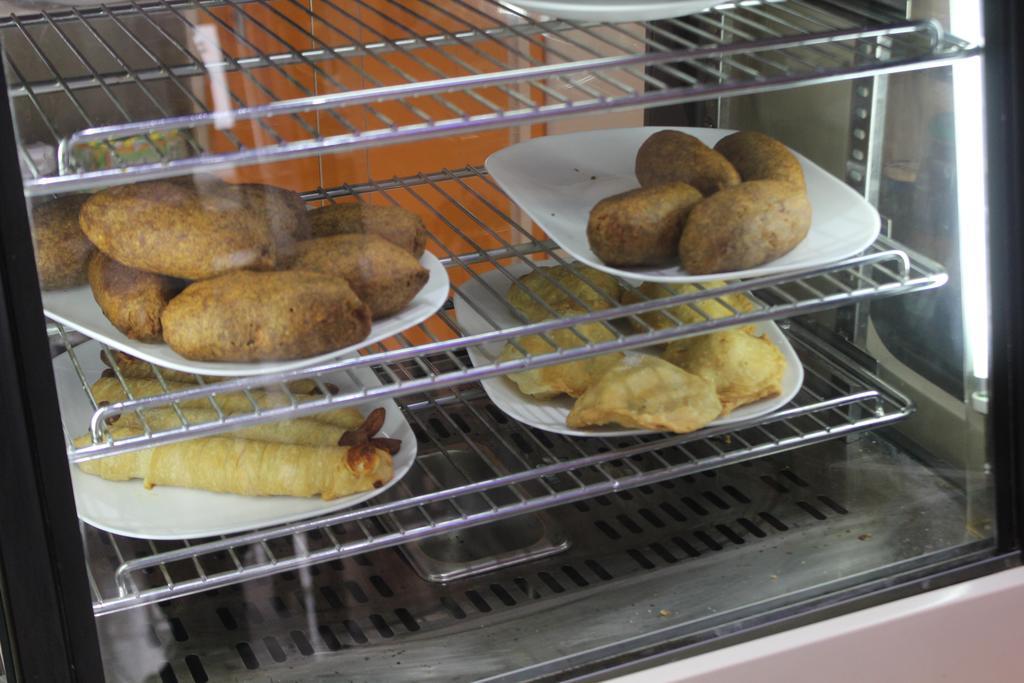 Hostal Rosa Mar Манта Екстериор снимка