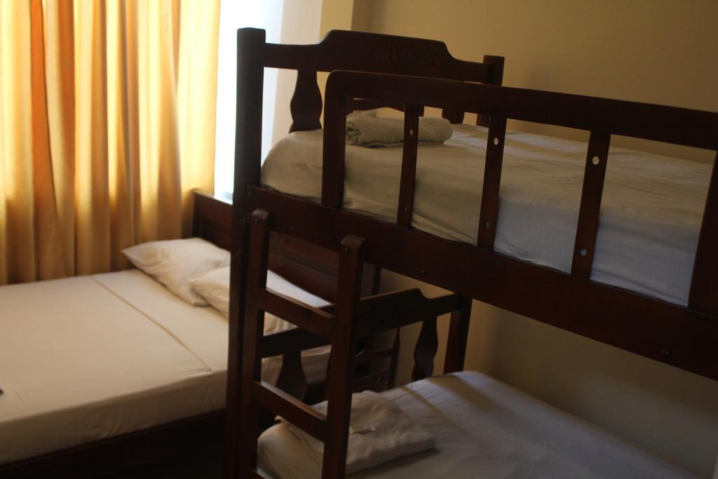 Hostal Rosa Mar Манта Екстериор снимка